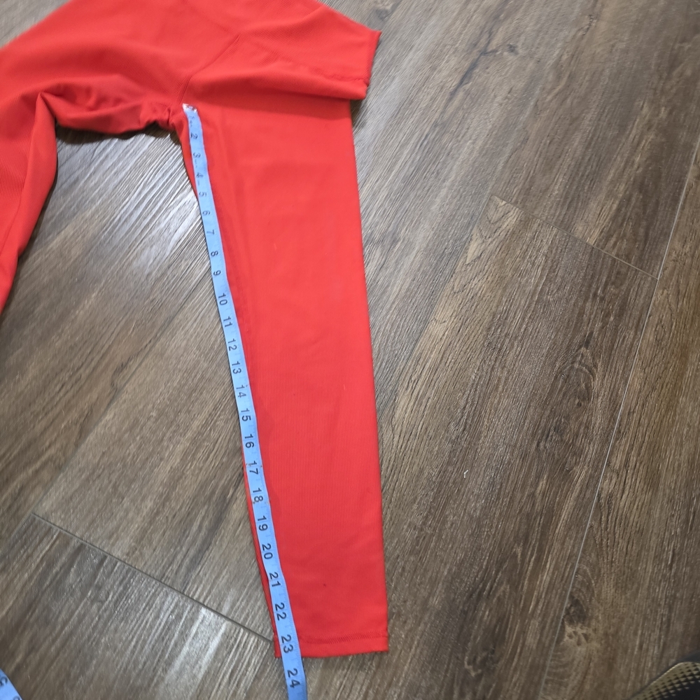 WILO The Label Red Ribbed High Rise Leggings Sz M - Picture 6 of 8